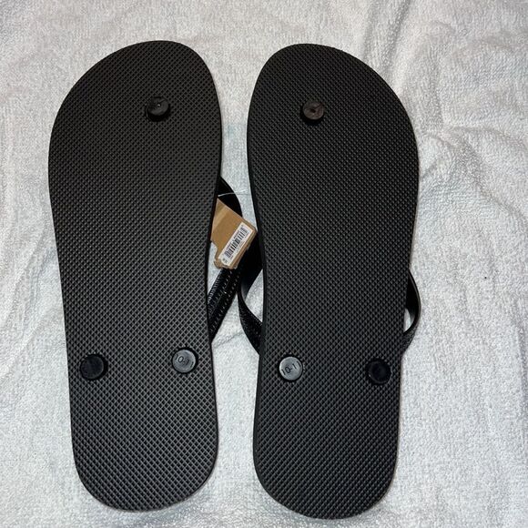 Old navy sandals - Picture 2 of 2